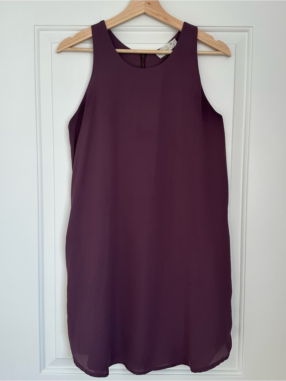 Pink Republic Sleeveless Shift Dress in Plum